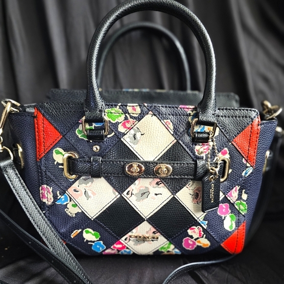 SOLD Authentic COACH Mini Blake Satchel – Black Floral Print - Picture 1 of 7